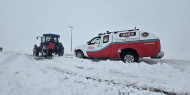 Diyarbakır'da yeni doğum yapan anne ile bebeği UMKE tarafından hastaneye ulaştırıldı