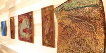 Galeri Deniz'de Ağlı Hikayeler sergisinin kapısı sanatseverlere açıldı 8 Galeri Deniz'de Ağlı Hikayeler sergisinin kapısı sanatseverlere açıldı