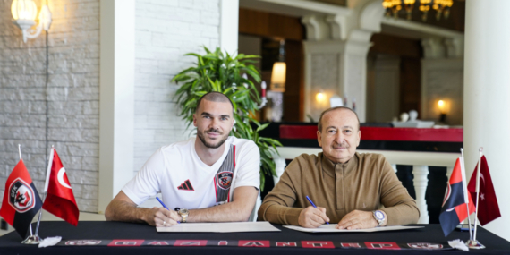 Gaziantep FK, defans oyuncusu Nihad Mujakic'i renklerine bağladı