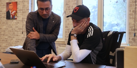 Gaziantep FK Teknik Direktörü Yılmaz, AA'nın "Yılın Kareleri" oylamasına katıldı