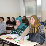 Gaziantepli 65 yaşındaki Zeliha teyze İngilizce öğrenme azmiyle örnek oluyor