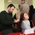 Gaziantep'te babalar ve protokol üyeleri 30 kız çocuğunun saçını ördü