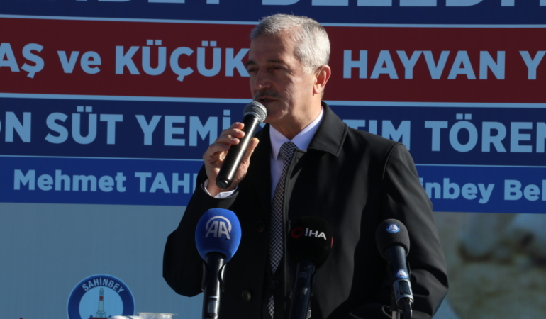 Gaziantep'te çiftçilere 7 bin ton hayvan yemi dağıtıldı