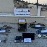 Gaziantep'te kaçak krom madeni çıkaran 2 kişi yakalandı