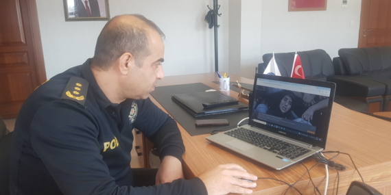 İslahiye İlçe Emniyet Müdürü Taşkır, AA'nın "Yılın Kareleri" oylamasına katıldı