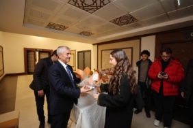 Şahinbey Belediyesi'nden YKS'de dereceye giren öğrencilere destek