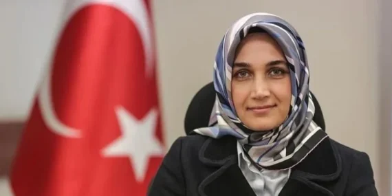 “Tarihi İmza: Türkiye’nin İlk Başörtülü Valisi Kübra Güran Yiğitbaşı İçişleri Bakan Yardımcısı Oldu” 16 35d923e0-862a-4837-b8fe-36279b18cb8d