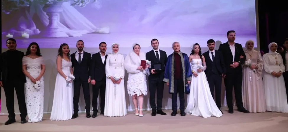 Gaziantep'te 62 çift Sevgililer Günü'nde evlendi 9 AA-20260214-40555231-40555230-GAZIANTEPTE_62_CIFT_SEVGILILER_GUNUNDE_EVLENDI