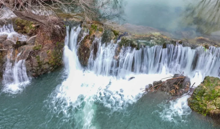 Güneydoğu'da kuraklıktan etkilenen şelaleler ve çağlayanlar kar sularıyla canlandı 32 AA-20260216-40568208-40568190-GUNEYDOGUDA_KURAKLIKTAN_ETKILENEN_SELALELER_VE_CAGLAYANLAR_KAR_SULARIYLA_CANLANDI