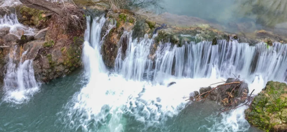 Güneydoğu'da kuraklıktan etkilenen şelaleler ve çağlayanlar kar sularıyla canlandı 7 AA-20260216-40568208-40568190-GUNEYDOGUDA_KURAKLIKTAN_ETKILENEN_SELALELER_VE_CAGLAYANLAR_KAR_SULARIYLA_CANLANDI