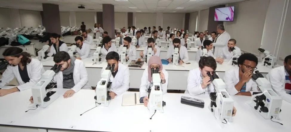 AA-20260218-40592372-40592370-GAZIANTEP_UNIVERSITESINDEN_SANAYIYE_DIJITAL_COZUM