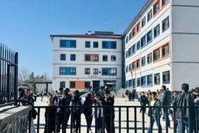 Diyarbakır'da bir okulda cıva zehirlenmesi şüphesi... 7 AA-20260220-40622380-40622379-DIYARBAKIRDA_BIR_OKULDA_CIVA_ZEHIRLENMESI_SUPHESI