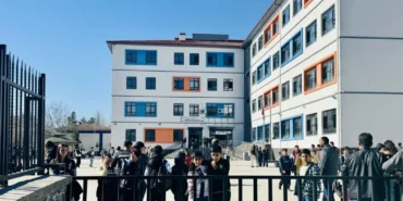 Diyarbakır'da bir okulda cıva zehirlenmesi şüphesi... 111 AA-20260220-40622380-40622379-DIYARBAKIRDA_BIR_OKULDA_CIVA_ZEHIRLENMESI_SUPHESI