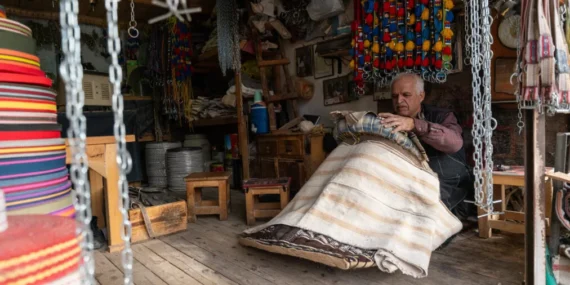 AA-20260224-40651255-40651250-DEDE_YADIGARI_SEMERCILIGI_50_YILI_ASKIN_SUREDIR_AYAKTA_TUTUYOR