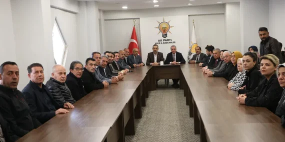 AA-20260224-40653432-40653430-AK_PARTI_GENEL_MERKEZ_YEREL_YONETIMLER_BASKAN_YARDIMCISI_YANILMAZ_KILISTE_TEMASLARDA_BULUNDU