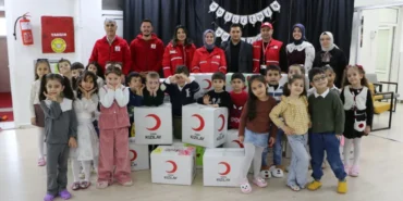 AA-20260225-40660181-40660180-KILISTE_OGRENCILER_YARDIM_KOLILERI_HAZIRLADI