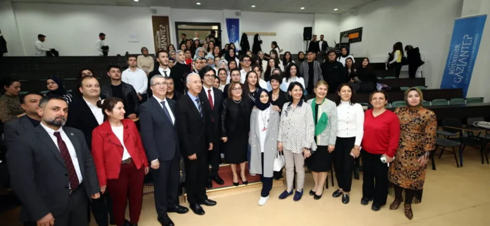 BAŞKAN ŞAHİN, GAÜN SAĞLIK BİLİMLERİ FAKÜLTESİ ÖĞRENCİLERİYLE BULUŞTU 3 BAŞKAN ŞAHİN, GAÜN SAĞLIK BİLİMLERİ FAKÜLTESİ ÖĞRENCİLERİYLE BULUŞTU - (9)