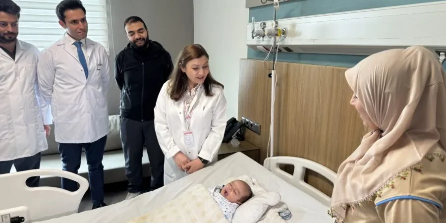 1,5 Aylık Bebeğe Dev Tümör Ameliyatı: Nadir Vaka Gaziantep Şehir Hastanesi'nde Başarıyla Gerçekleştirildi 1 IMG_7425