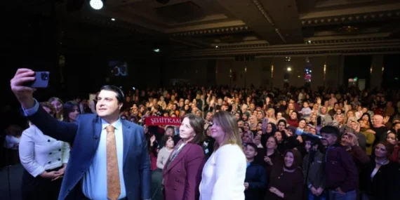 ŞEHİTKAMİL’DE KADINLAR MATİNESİ COŞKUSU 12 IMG_9426