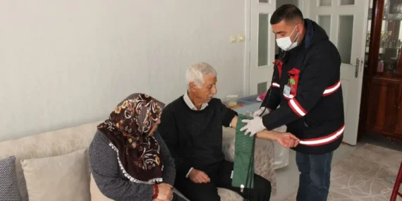 ŞEHİTKAMİL’DEN GÖNÜLLERE DOKUNAN ‘VEFAHİZMETİ’ 13 IMG_9491