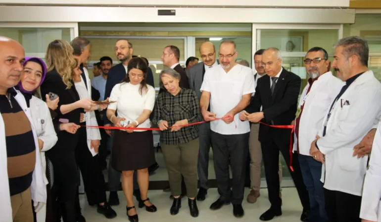 GAÜN Hastanesi Laboratuvarında Yeni Sistem Hizmete Girdi 38 IMG_9517