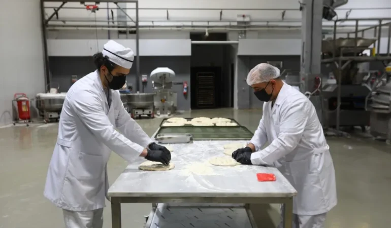 RAMAZAN PİDELERİ BU YILDA 20 TL OLACAK 36 IMG_9519