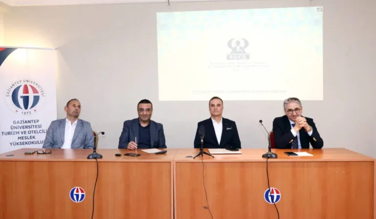 GAÜN’DE“TURİZMDE GELECEK BENİM” PANELİ DÜZENLENDİ 26 IMG_9532