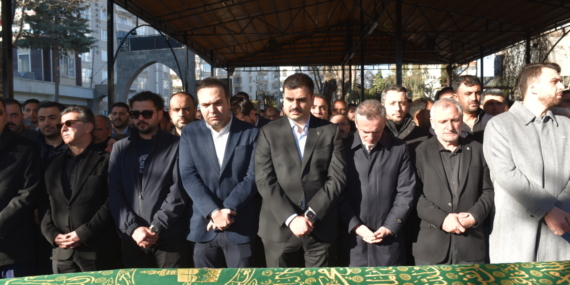 AK Parti Genel Sekreteri İnan'ın babaannesi son yolculuğuna uğurlandı 12 AK Parti Genel Sekreteri İnan'ın babaannesi son yolculuğuna uğurlandı