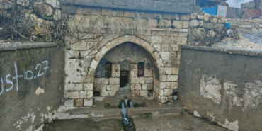 Araban'da yağışların ardından iki tarihi çeşmede su yeniden aktı