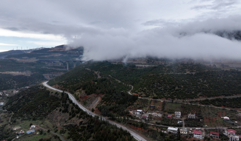 Atatürk Viyadüğü'nde sis etkili oldu
