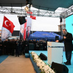 Cumhurbaşkanı Yardımcısı Yılmaz, Gaziantep'te konut kura çekilişi töreninde konuştu: