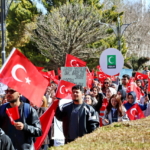 GAÜN'lü öğrencilerden Türk bayrağına saygı yürüyüşü 49 GAÜN'lü öğrencilerden Türk bayrağına saygı yürüyüşü