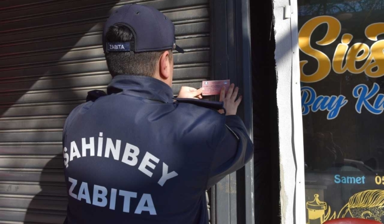 Gaziantep'te son kullanma tarihi geçmiş ürün satan iki iş yerine kapatma cezası