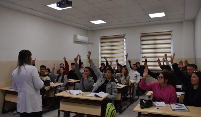 Gaziantep'te YKS ve LGS adaylarına ücretsiz kurs desteği 28 Gaziantep'te YKS ve LGS adaylarına ücretsiz kurs desteği