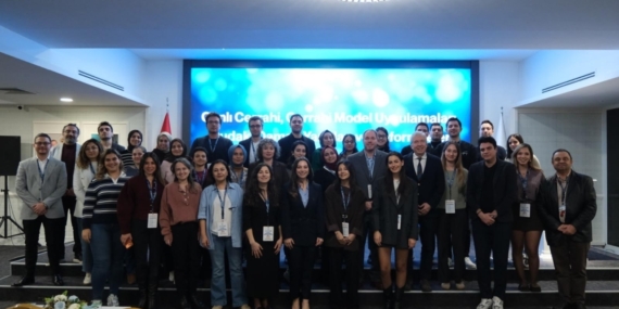 Lokman Hekim Üniversitesi'nde dudak ve damak yarıkları eğitimi düzenlendi 14 Lokman Hekim Üniversitesi'nde dudak ve damak yarıkları eğitimi düzenlendi