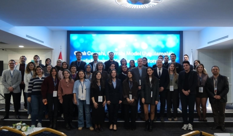 Lokman Hekim Üniversitesi'nde dudak ve damak yarıkları eğitimi düzenlendi 37 Lokman Hekim Üniversitesi'nde dudak ve damak yarıkları eğitimi düzenlendi