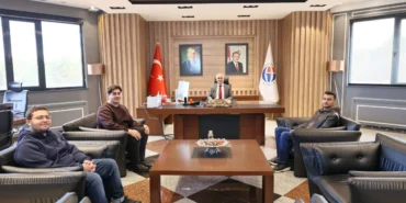 GAÜN REKTÖRÜ DOĞAN LÜBNANLI ÖĞRENCİLERLE BİR ARAYA GELDİ 40 GAÜN REKTÖRÜ DOĞAN LÜBNANLI ÖĞRENCİLERLE BİR ARAYA GELDİ
