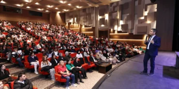 ÖĞRENCİLERİNE ERASMUS+ FIRSATLARI TANITILDI-3
