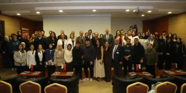 SANKO ÜNİVERSİTESİNDE “MEHMET AKİF’İ YENİDEN ANLAMAK” BAŞLIKLI KONFERANS DÜZENLENDİ (1)