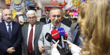 Gaziantep'te ihtiyaç sahibi aileler "Bakkal Kart" projesiyle destekleniyor
