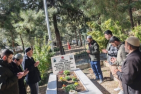 Şehit Piyade Onbaşı Veysel Günay, şehadetinin yıl dönümünde kabri başında anıldı