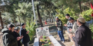 Şehit Piyade Onbaşı Veysel Günay, şehadetinin yıl dönümünde kabri başında anıldı