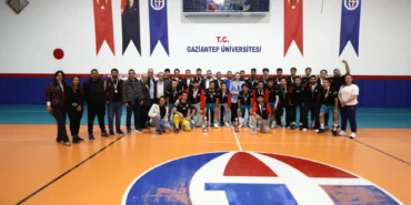 GAÜN, ÜNİLİG SALON FUTBOLU ELEME GRUPLARINI LİDER TAMAMLADI-3