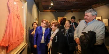 GAZİANTEP BÜYÜKŞEHİR, BİLGE KAZAZ’IN ÇEYİZİNİ KENT HAFIZASINA DÖNÜŞTÜRDÜ (1)