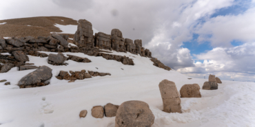 Dünya mirası Nemrut sezonun ilk ziyaretçilerini ağırladı