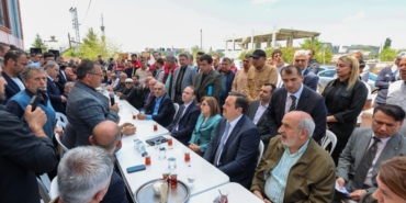 Gaziantep Büyükşehir Belediye Başkanı Şahin, selden etkilenen Nizip'te incelemede bulundu