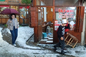 Gaziantep'te dolu hayatı olumsuz etkiledi