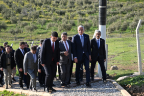 Kültür ve Turizm Bakanı Ersoy, partisinin Kilis İl Başkanlığı'nı ziyaret etti: