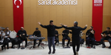 Mardin'in çok dilli müzik kültürü Sanat Akademisi ile yaşatılıyor