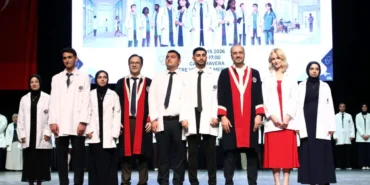 GAÜN TIP FAKÜLTESİ ÖĞRENCİLERİ BEYAZ ÖNLÜKLERİNİ GURURLA GİYDİ-5